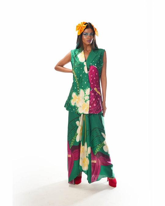 Green bud sleeveless jacket skirt set