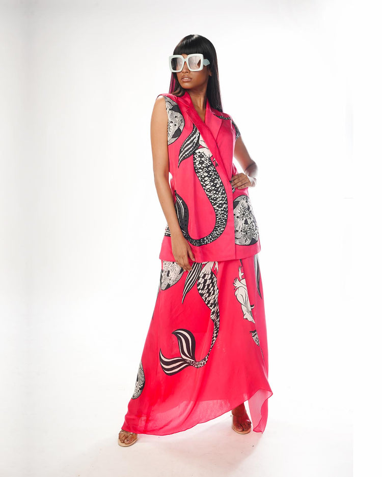 Red mermaid sleeveless jacket