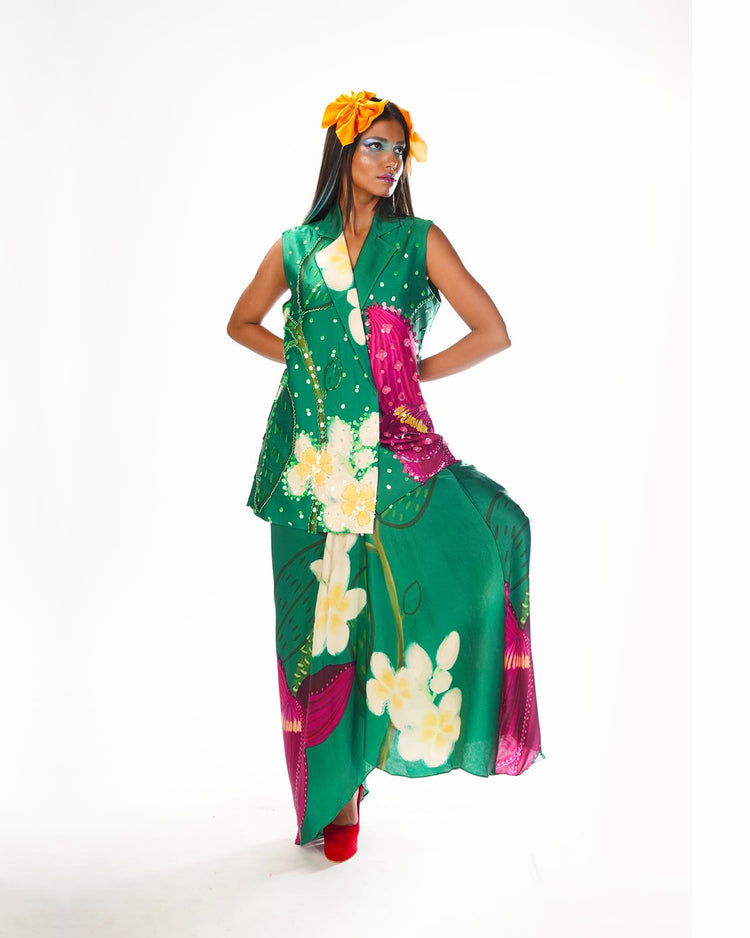 Green bud sleeveless jacket