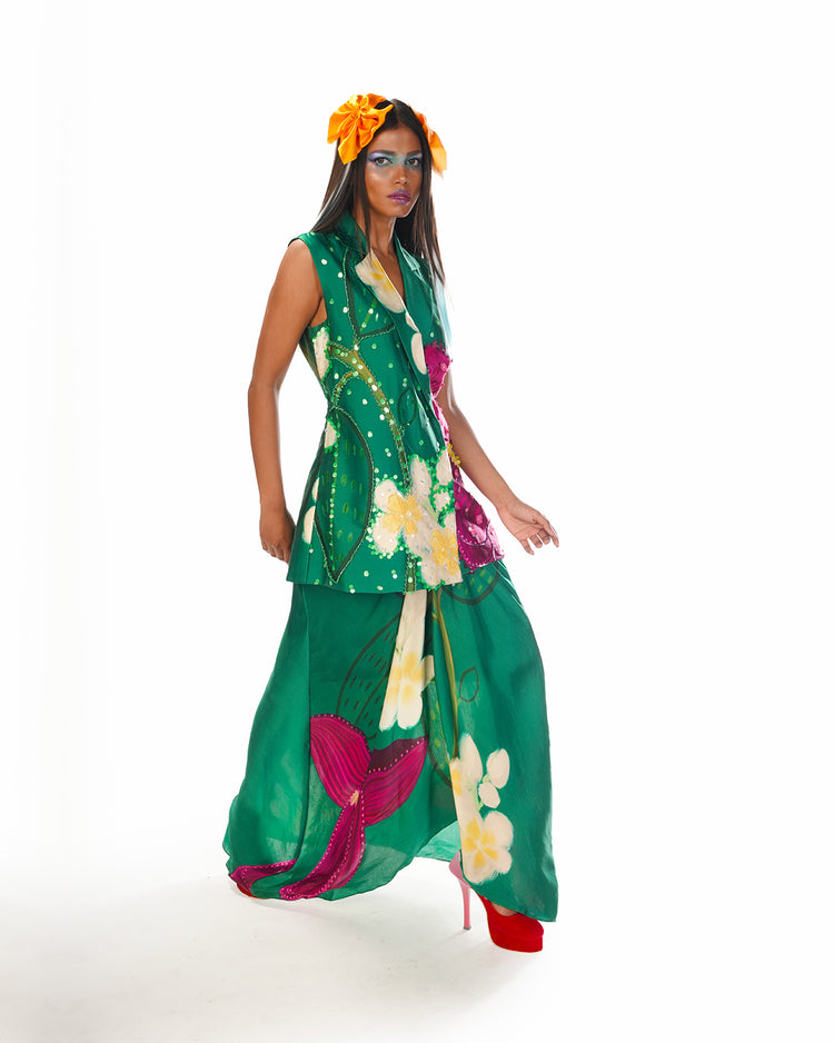 Green bud sleeveless jacket skirt set